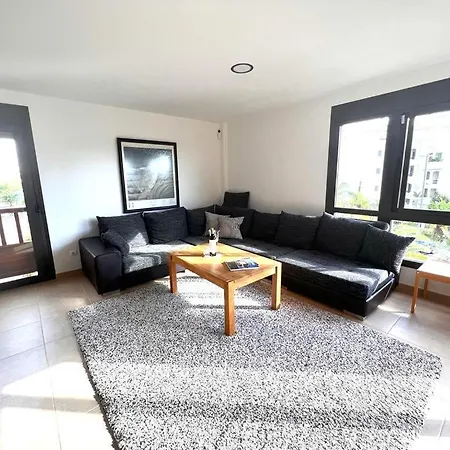 Beautiful 100m In Mar Apartment